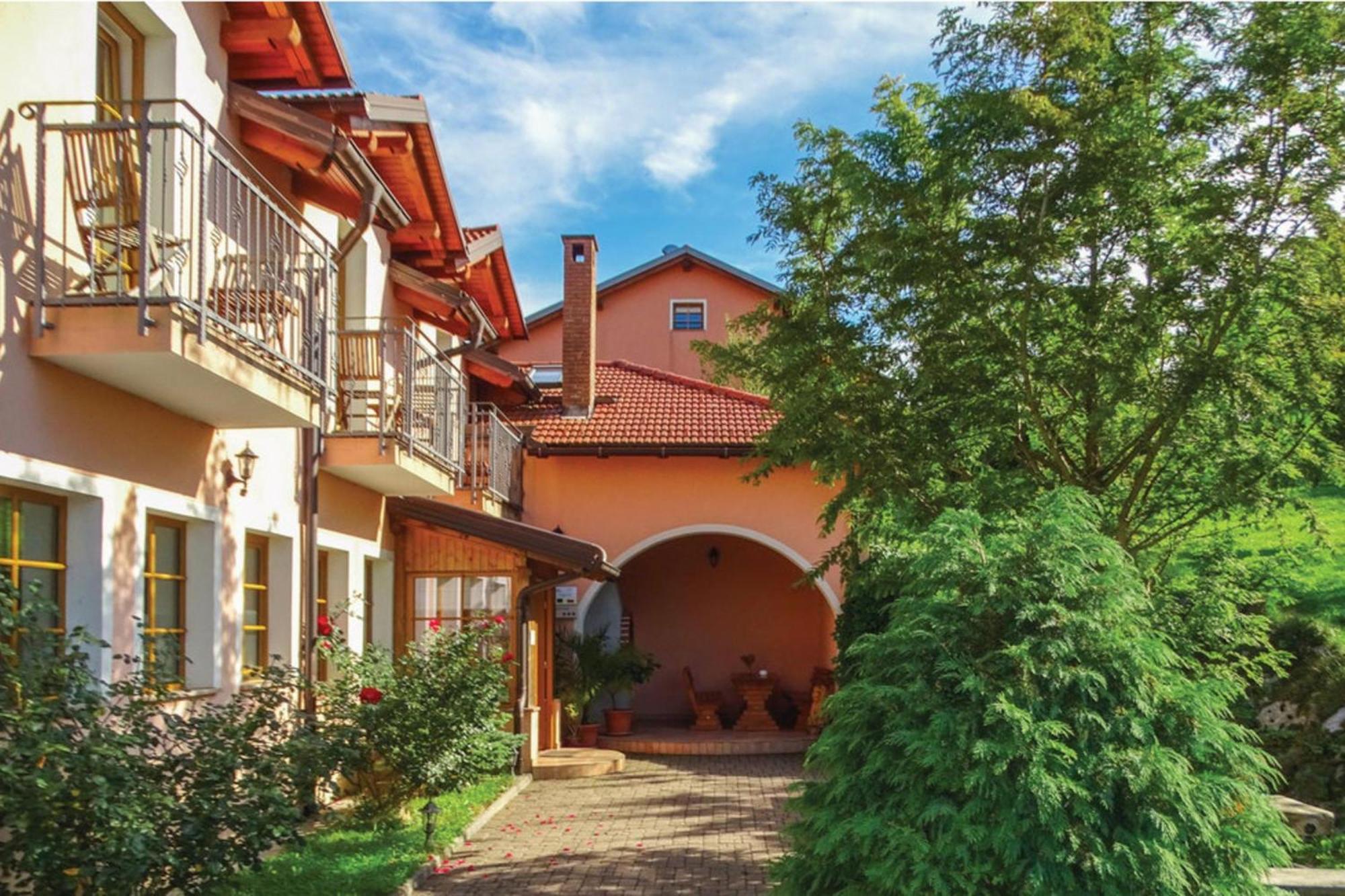 House Na Meji With Sauna - Happy Rentals Pivka Luaran gambar
