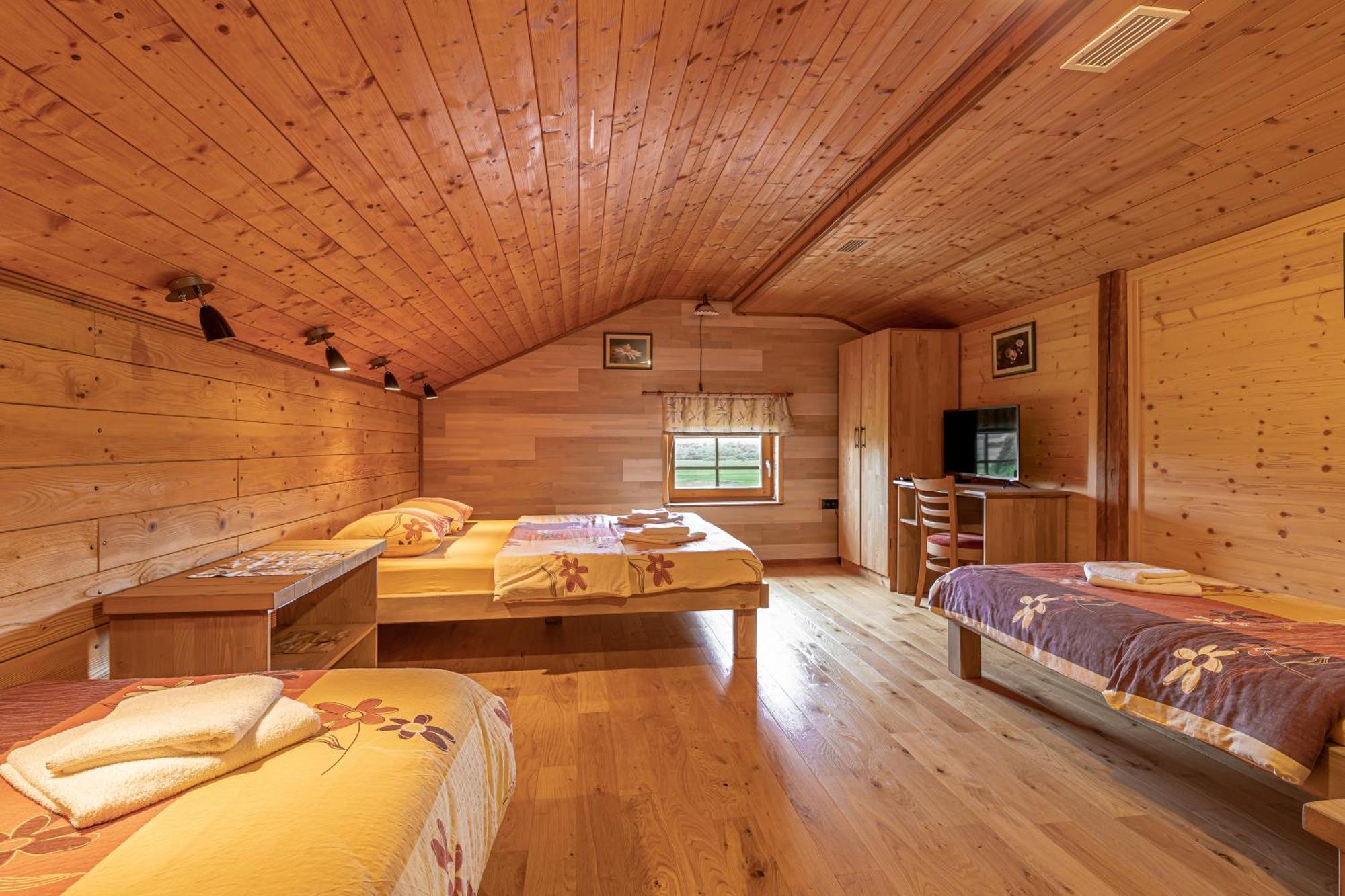 House Na Meji With Sauna - Happy Rentals Pivka Luaran gambar