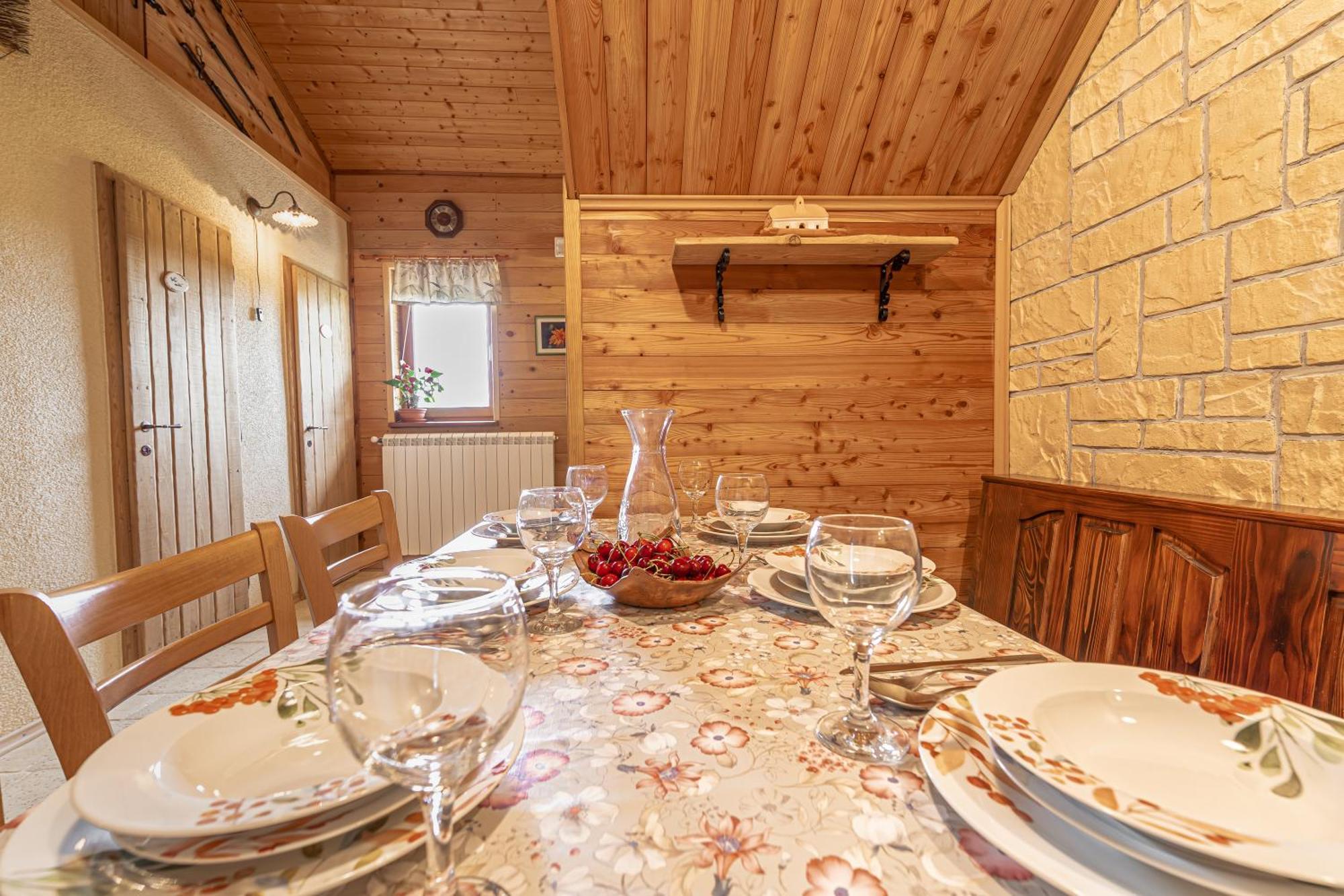 House Na Meji With Sauna - Happy Rentals Pivka Luaran gambar